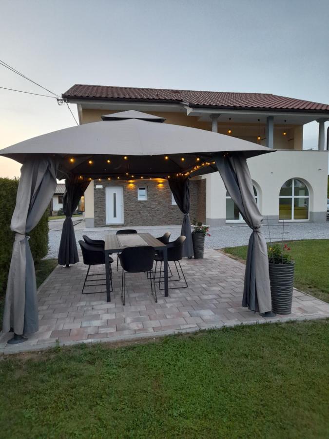 Apartma Relax Prestranek Zewnętrze zdjęcie